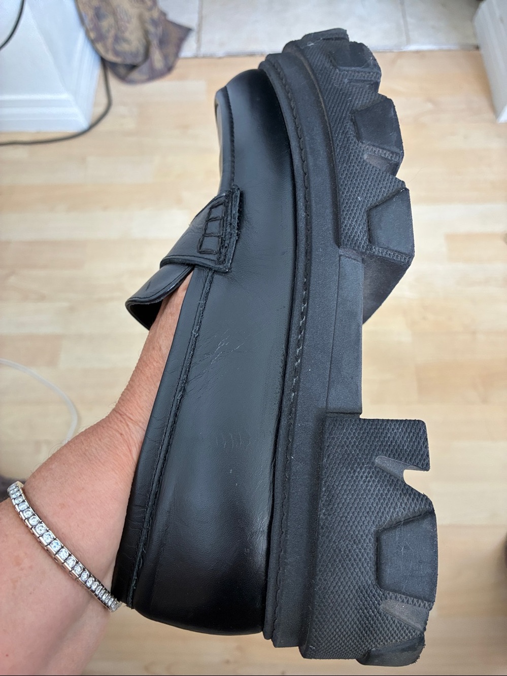 ALOHAS Black Chunky Penny Loafers for Women - Picture 2 of 2